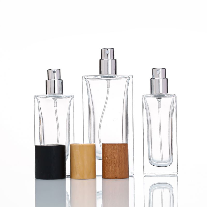 Pretty perfume bottles with wooden cap