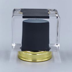 Square black perfume bottle cap for toilette vials
